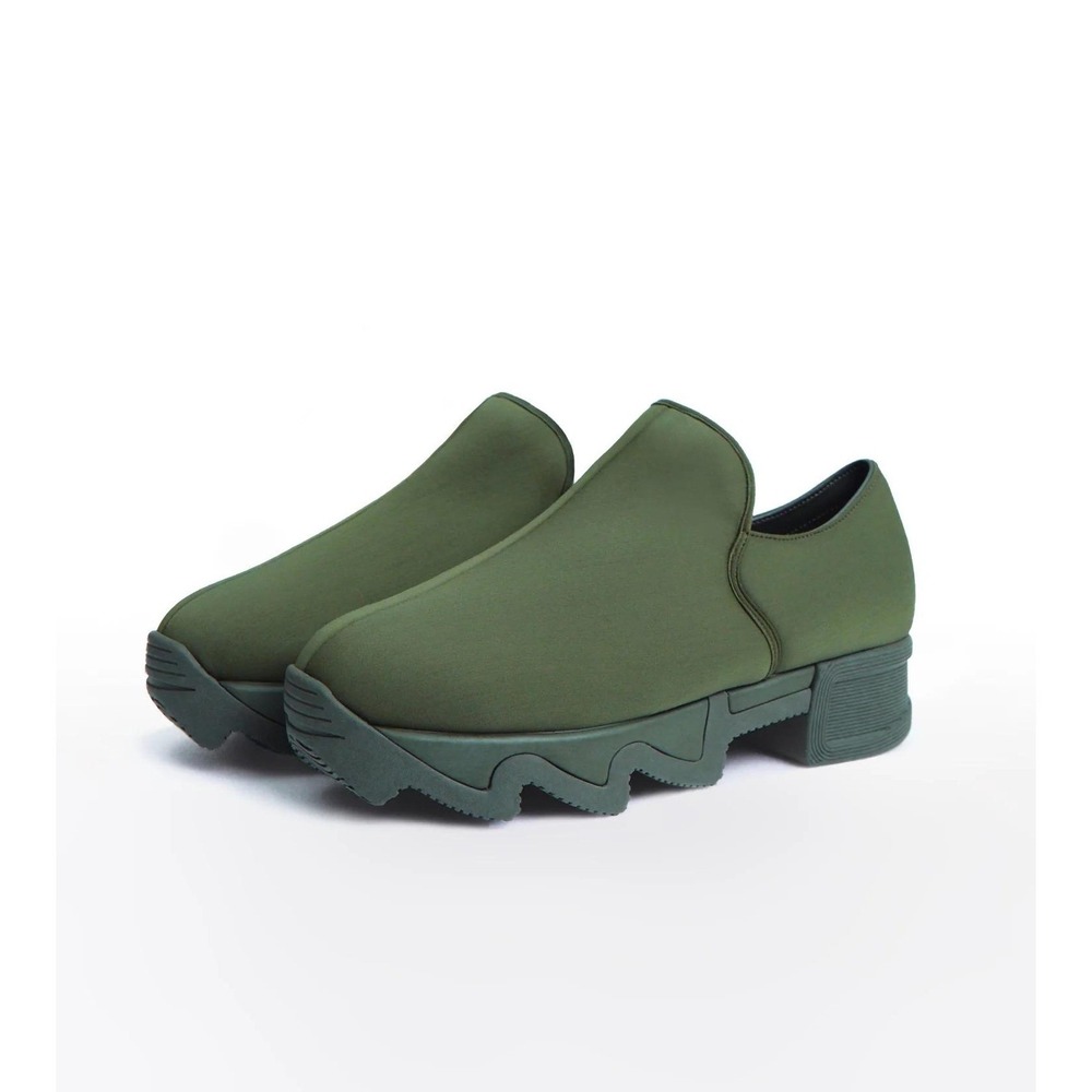 iRi NYC WES I Low Top Outline Slip On Sneakers Khaki Size 8.5